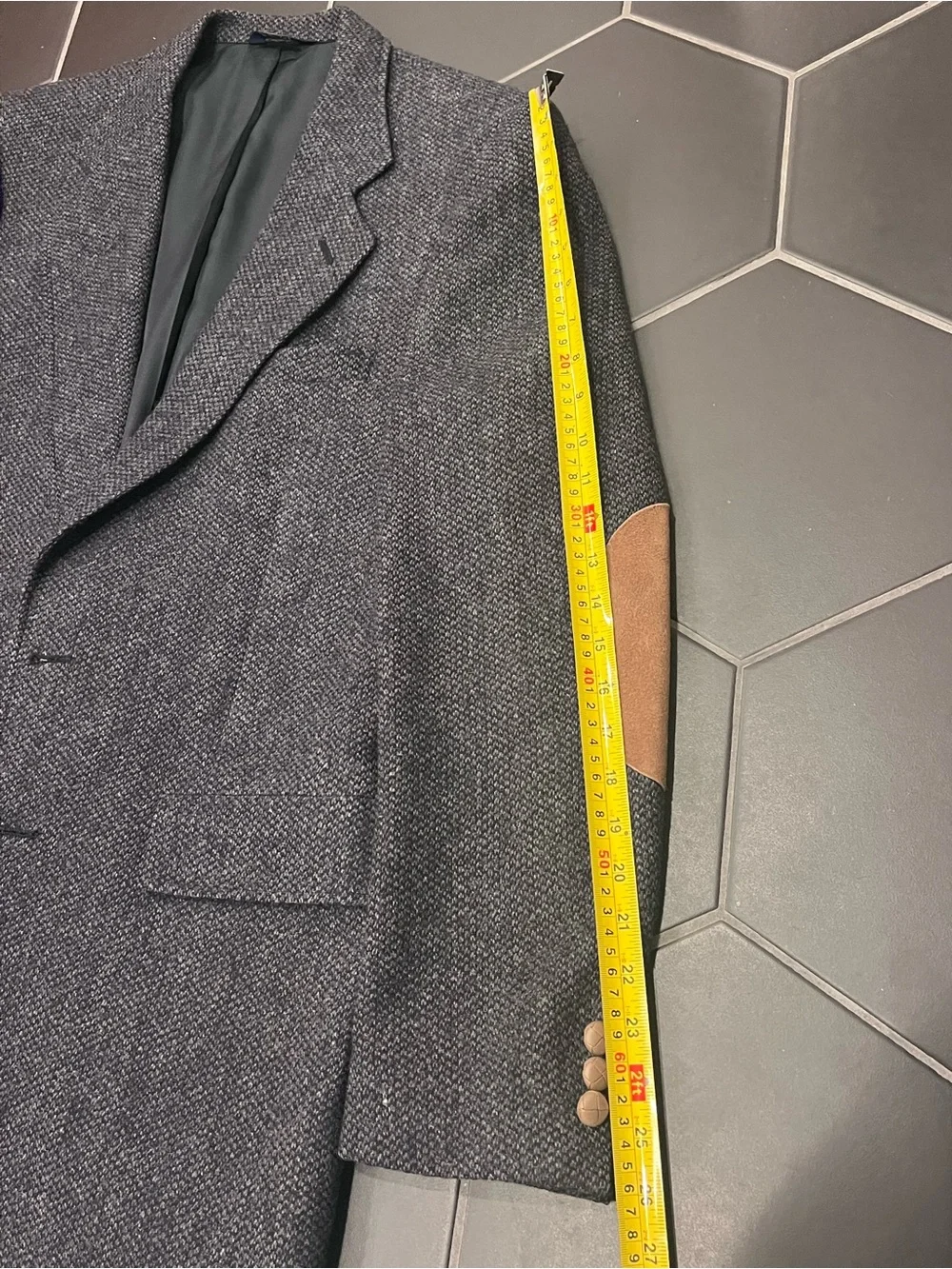 Men's Vintage Kuppenheimer Dark Charcoal Tweed Blazer with Brown Elbow Patches